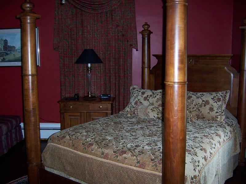 The Ashford Inn Clinton Room photo